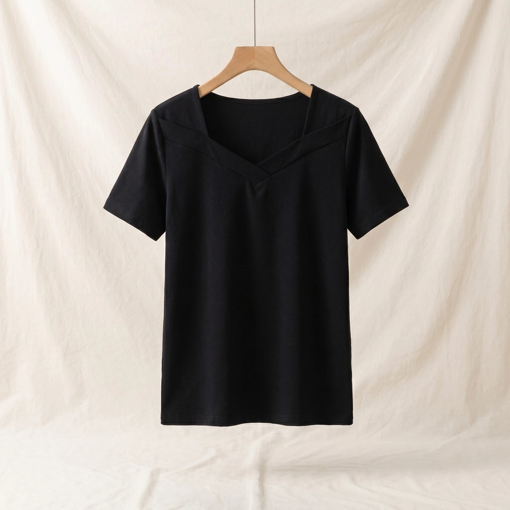 Diana V-Neck T-Shirt - Color:Black;Size:XS